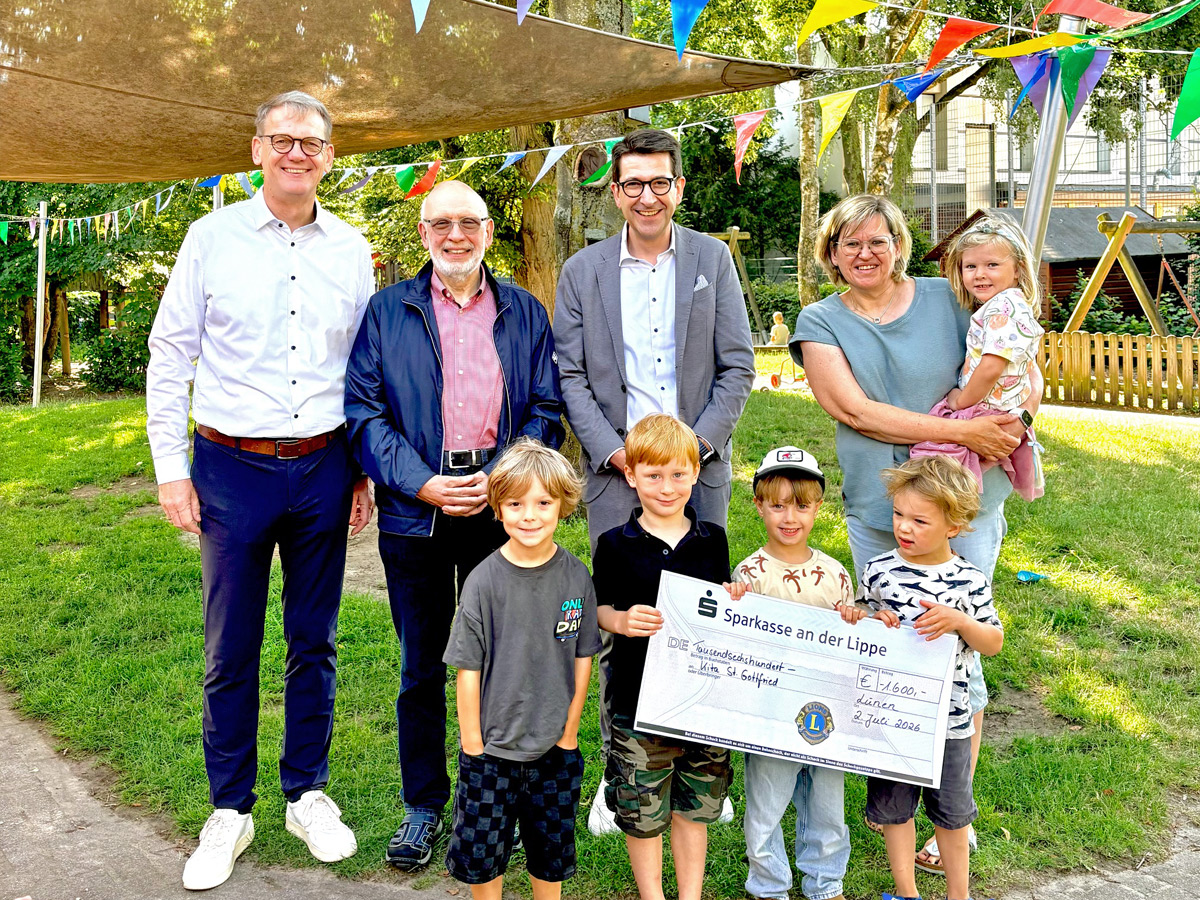 Spendenübergabe 9