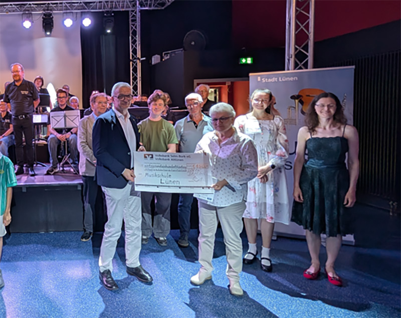 Adventskonzert 2025 wirkt nach: 1.150 Euro für die Musikschule